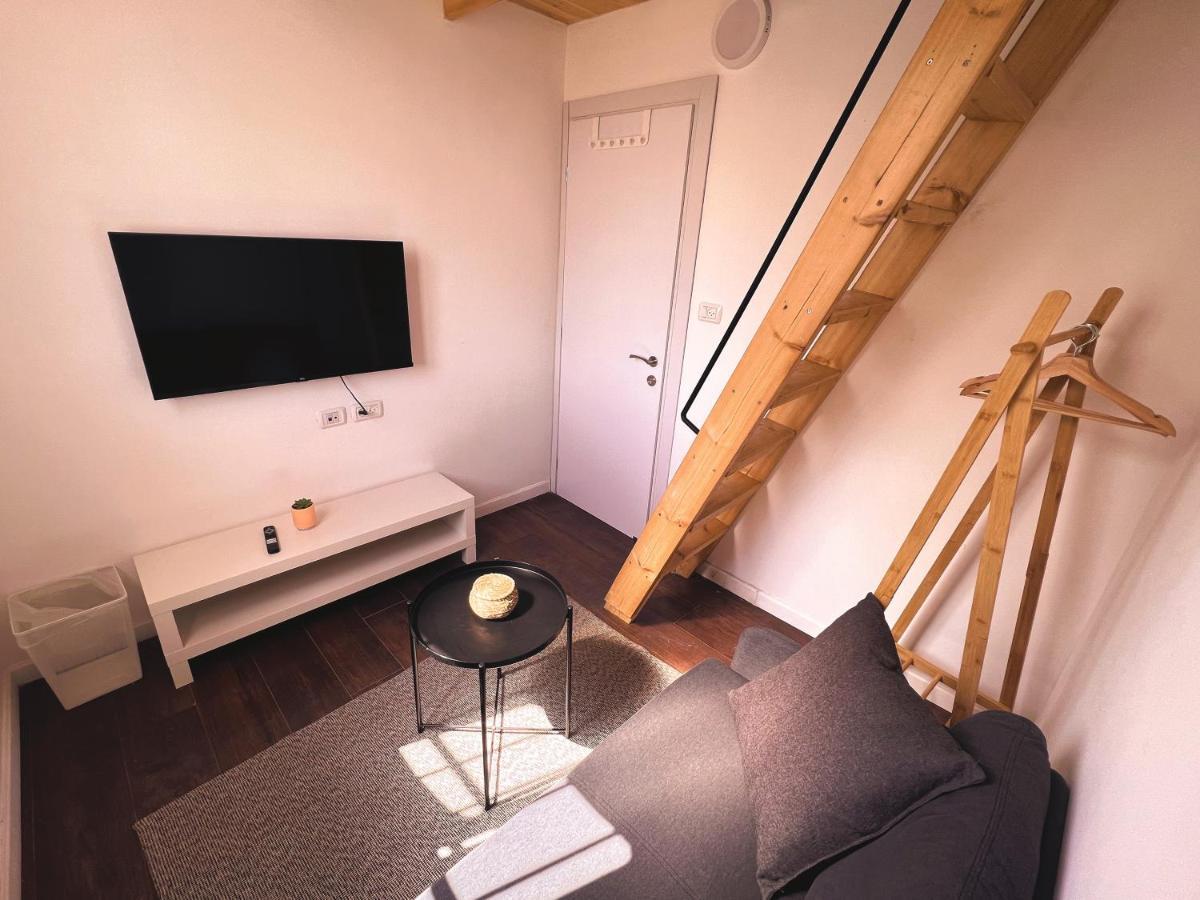 Ajami Guest House Tel Aviv Bagian luar foto