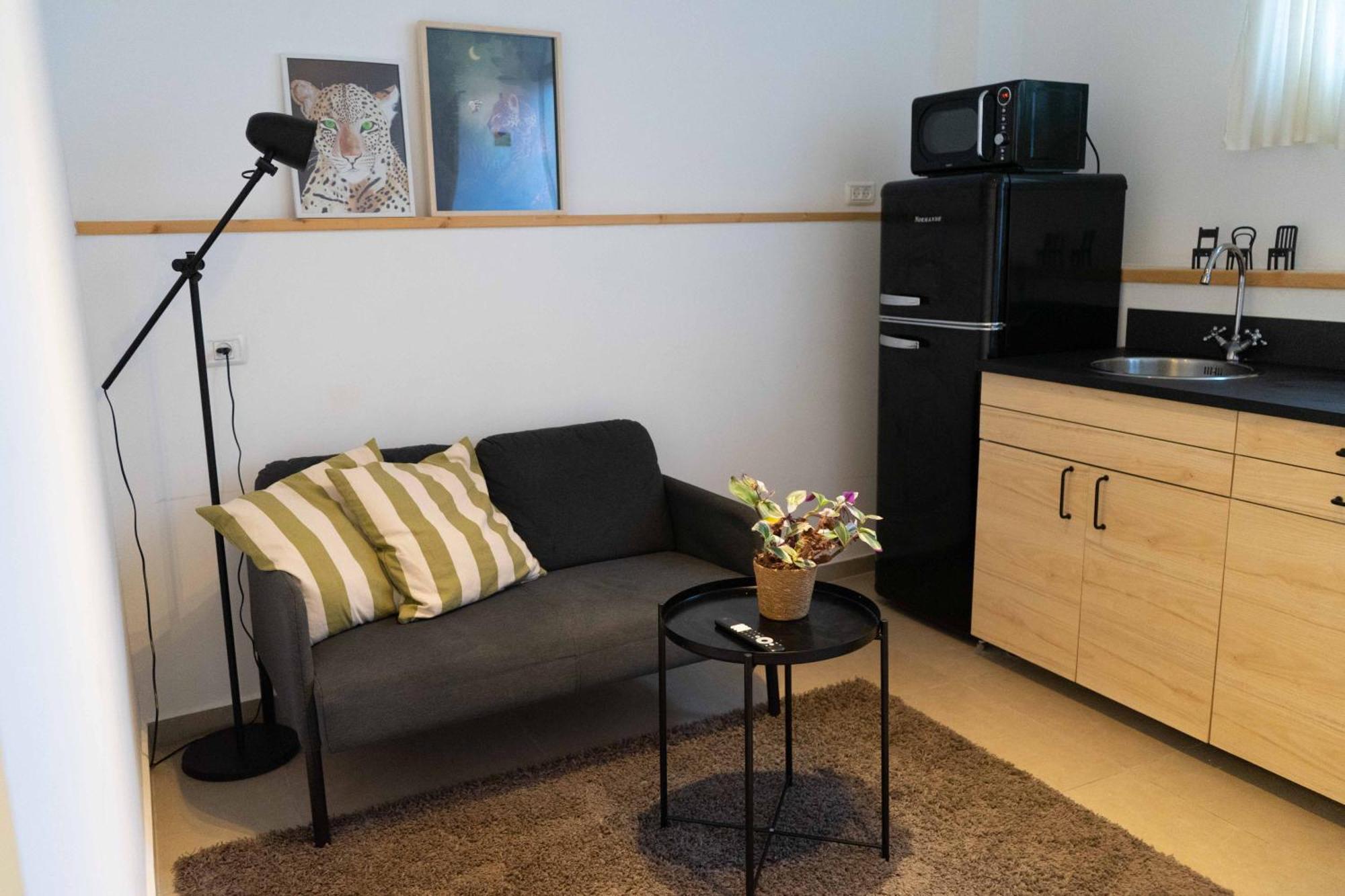 Ajami Guest House Tel Aviv Bagian luar foto